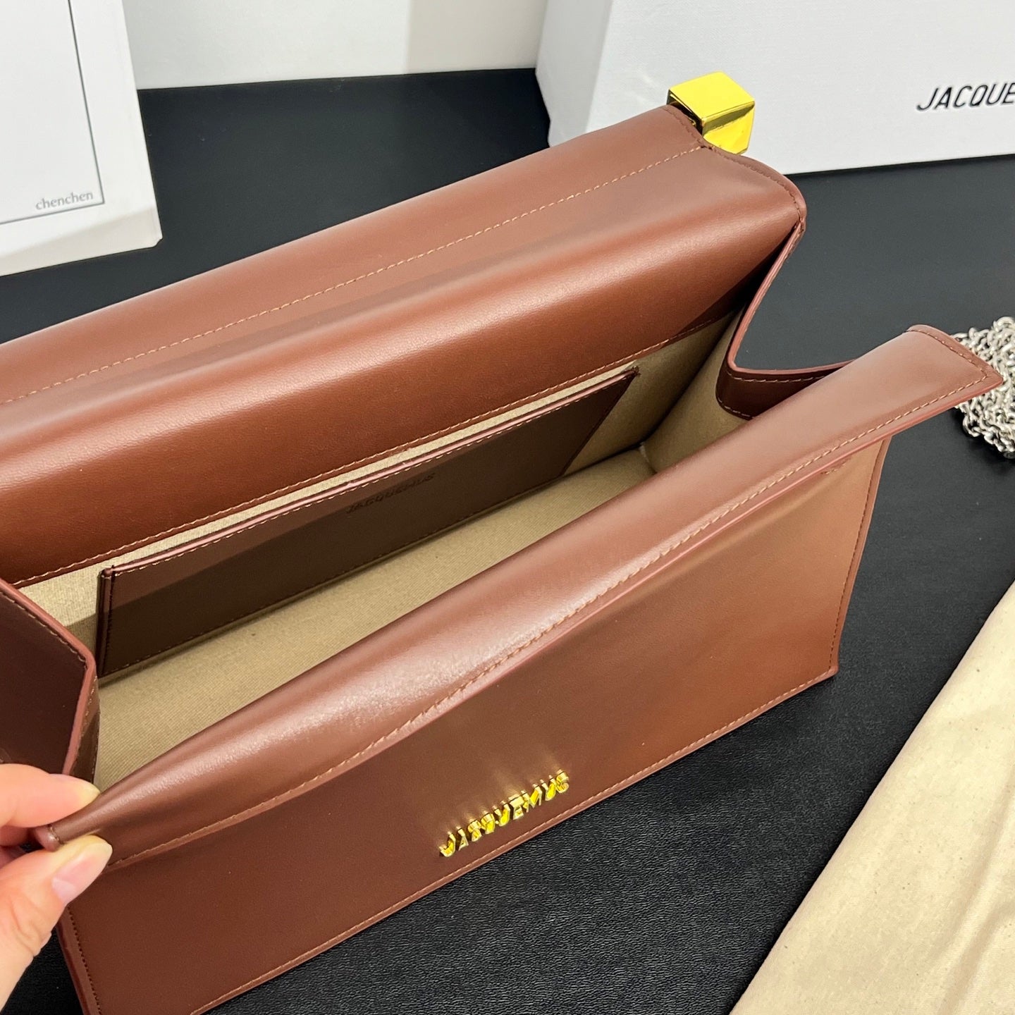 B1P46A157 Popular leather bags