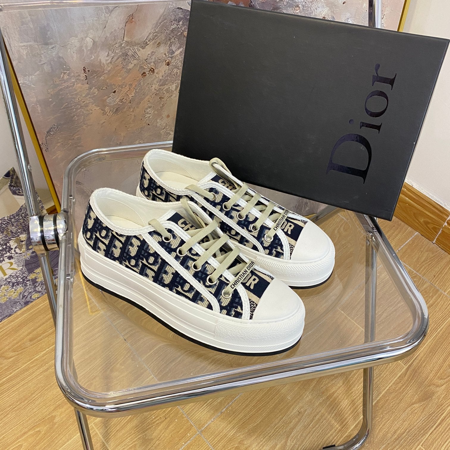 1XD67Z Popular shoes