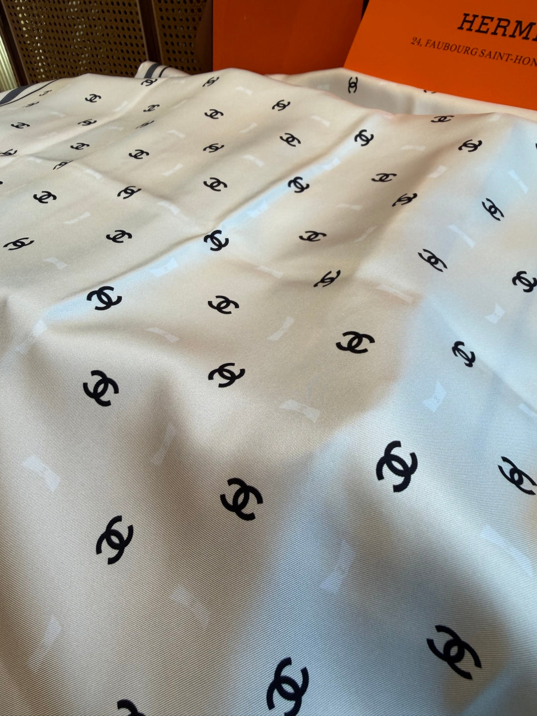 146NC15W Popular Silk Scarve