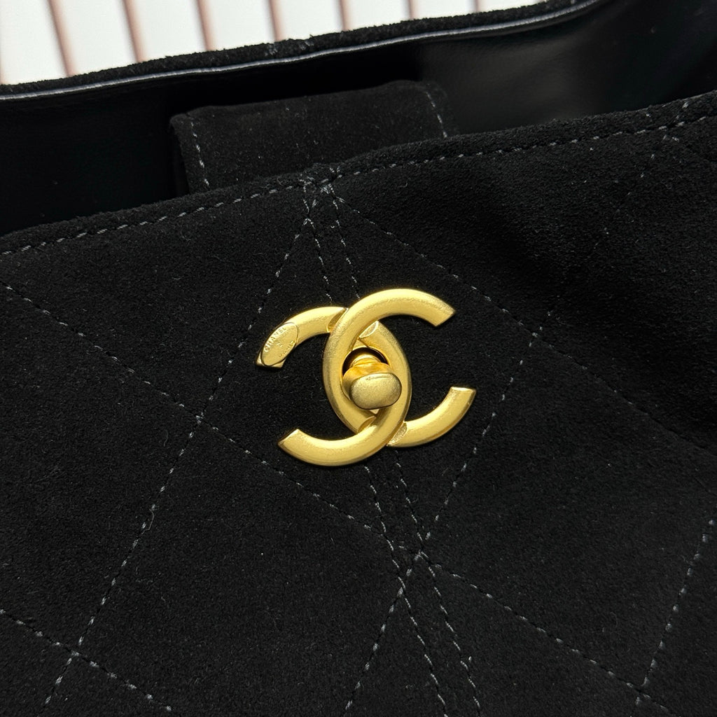 146PC17B Popular leather bag
