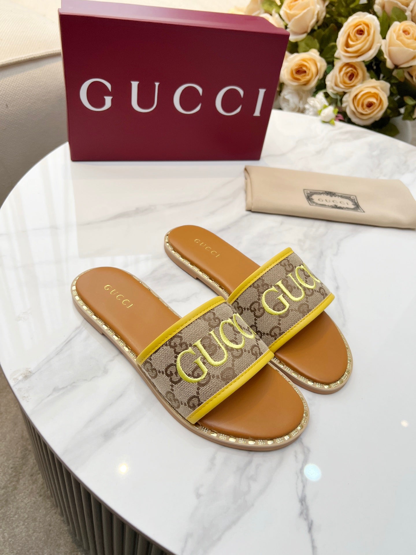 255QB29Z Popular Slippers