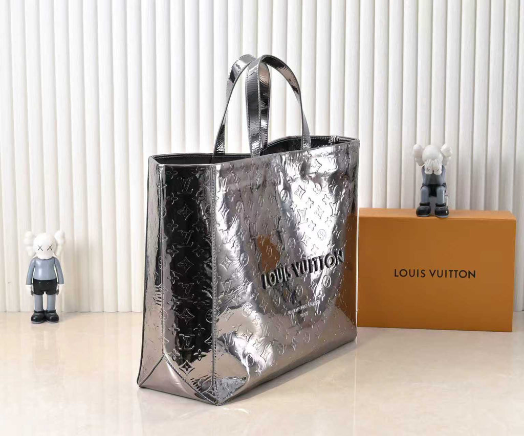 146PE82B Popular leather bag