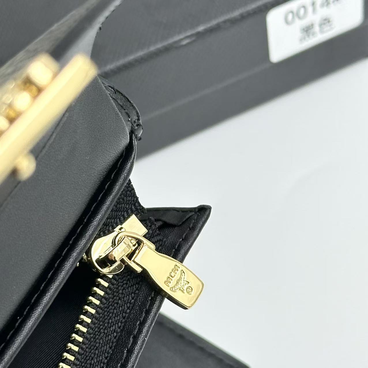 136NM13B Popular leather  Wallets