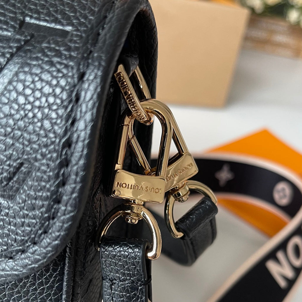 136PE38B Popular leather bag