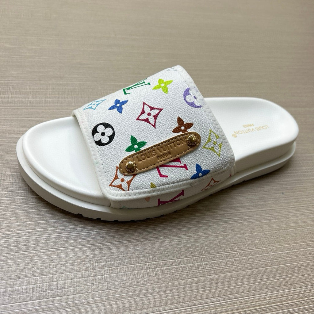 575NE6Z  Popular Slippers