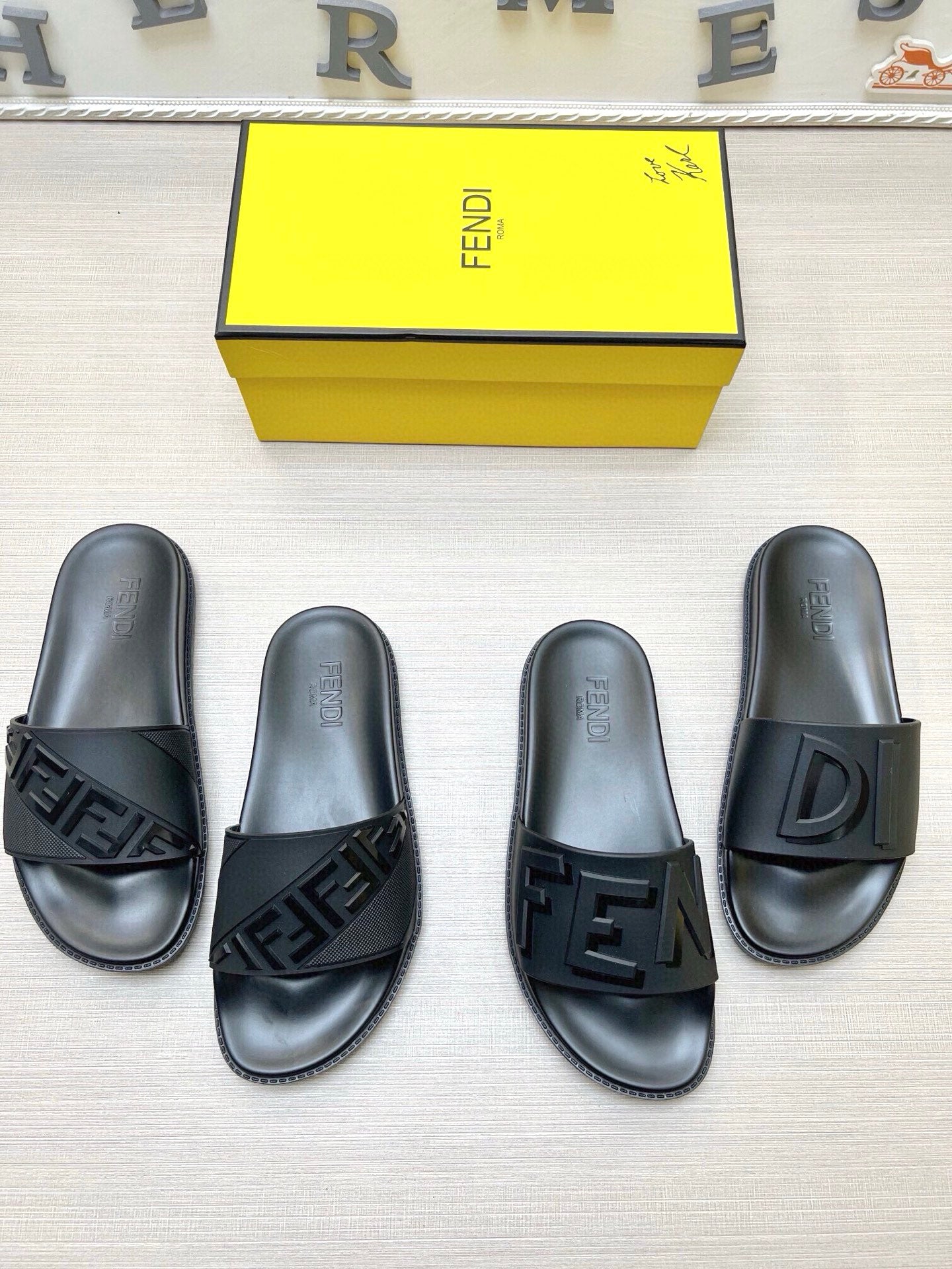 535ZF281Z Popular Slippers