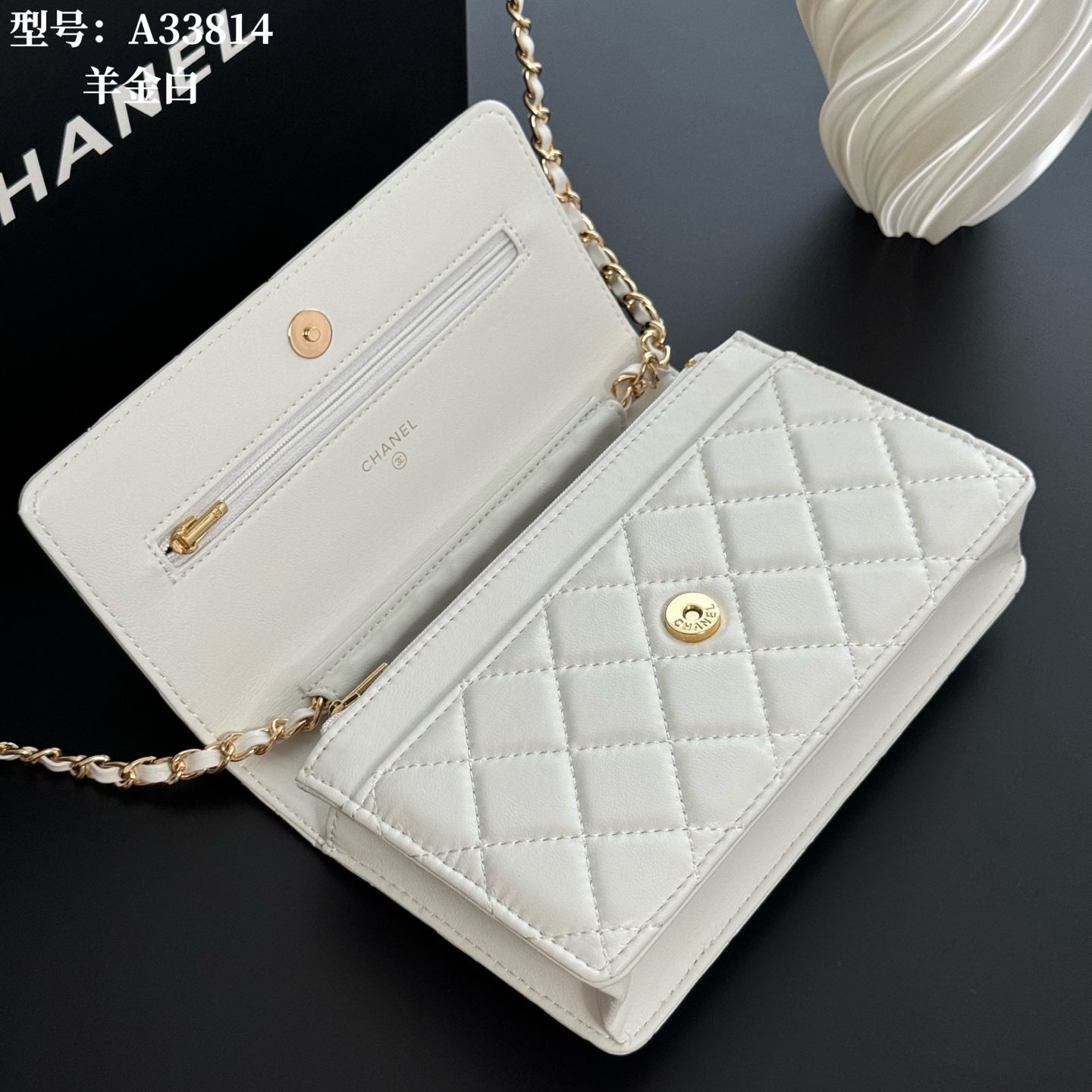 B1X66C17 Popular leather bag