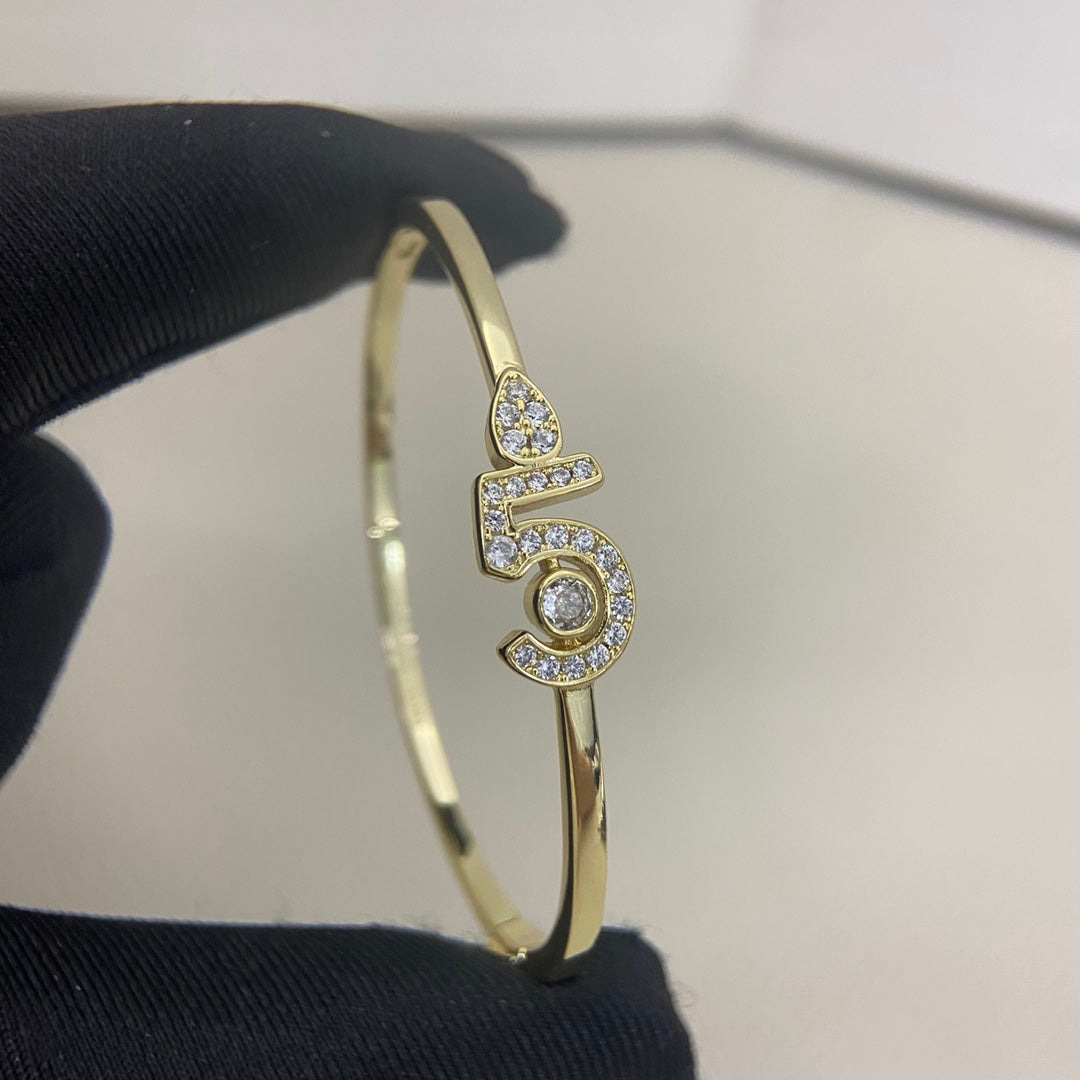 55QC38K  Popular Bracelets