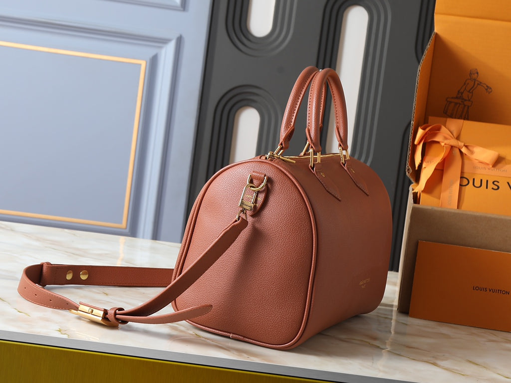 146PE40B Popular leather bag