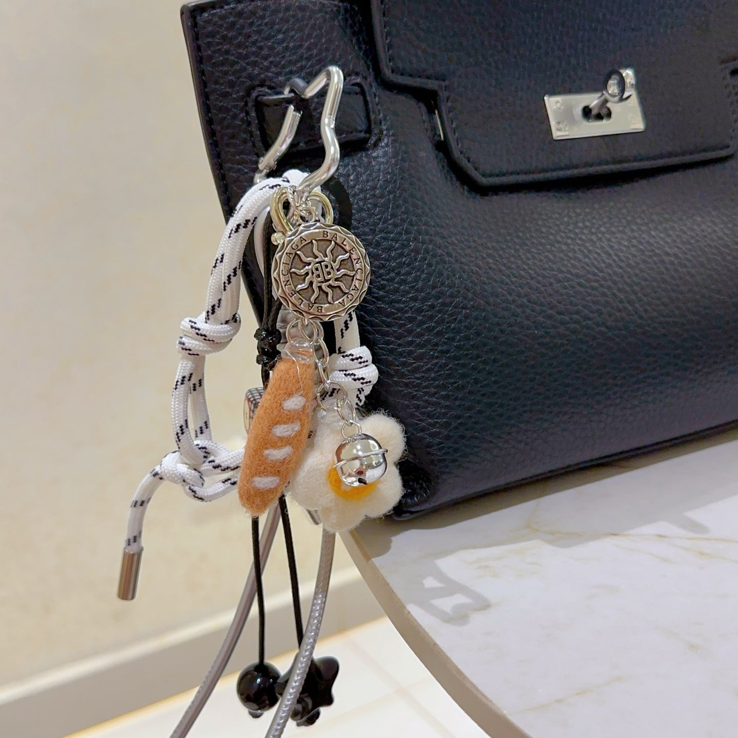 35ZJ62A Popular bag 's charms accessories