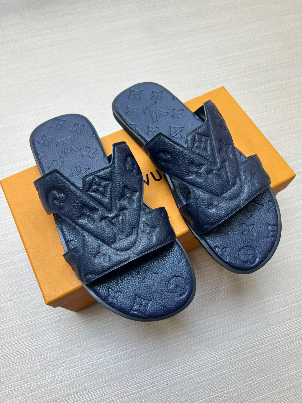 54E34Z Popular slippers