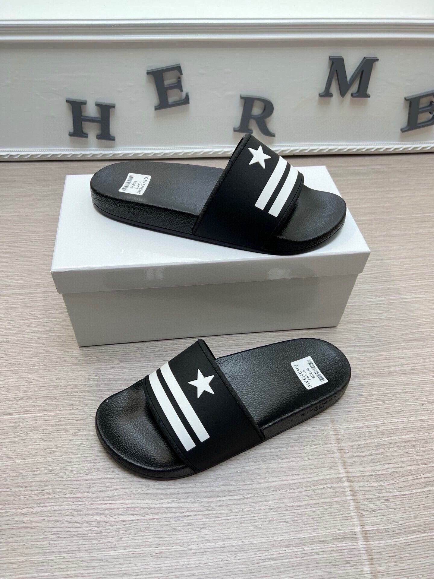 535ZGV263Z Popular Slippers