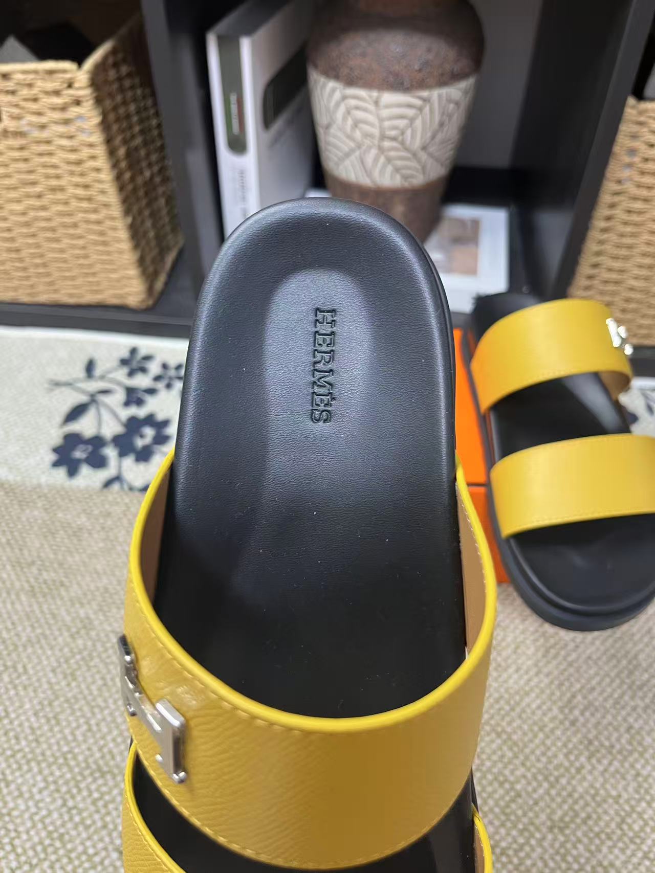 Z2P36H21 Popular high-quality leather Shoes