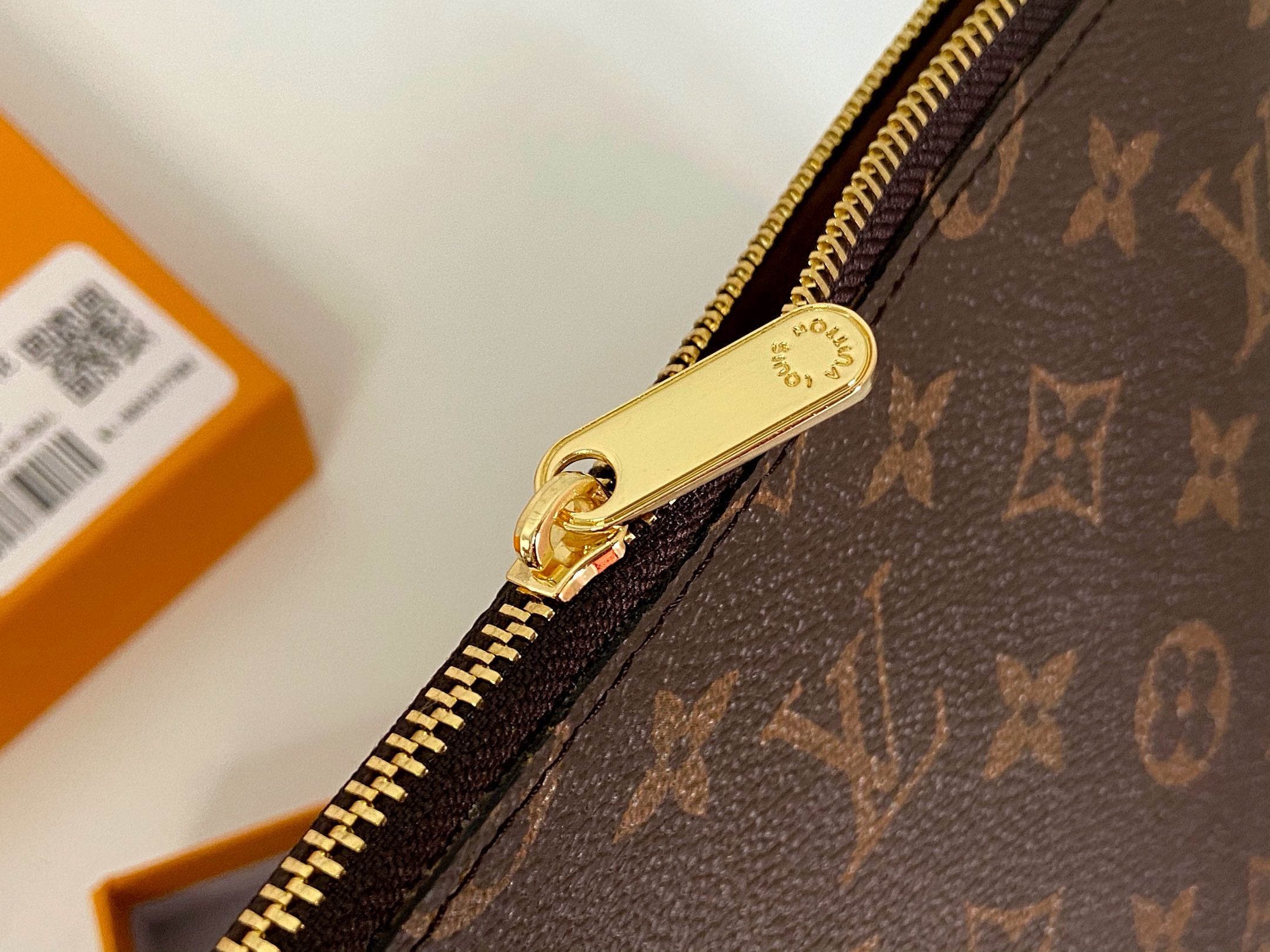 146PE51B Popular leather bag
