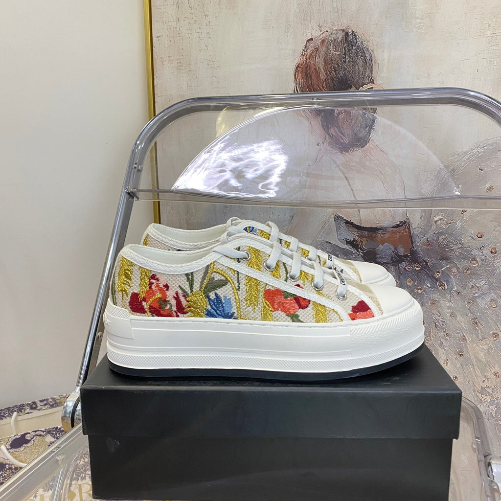 1XD67Z Popular shoes