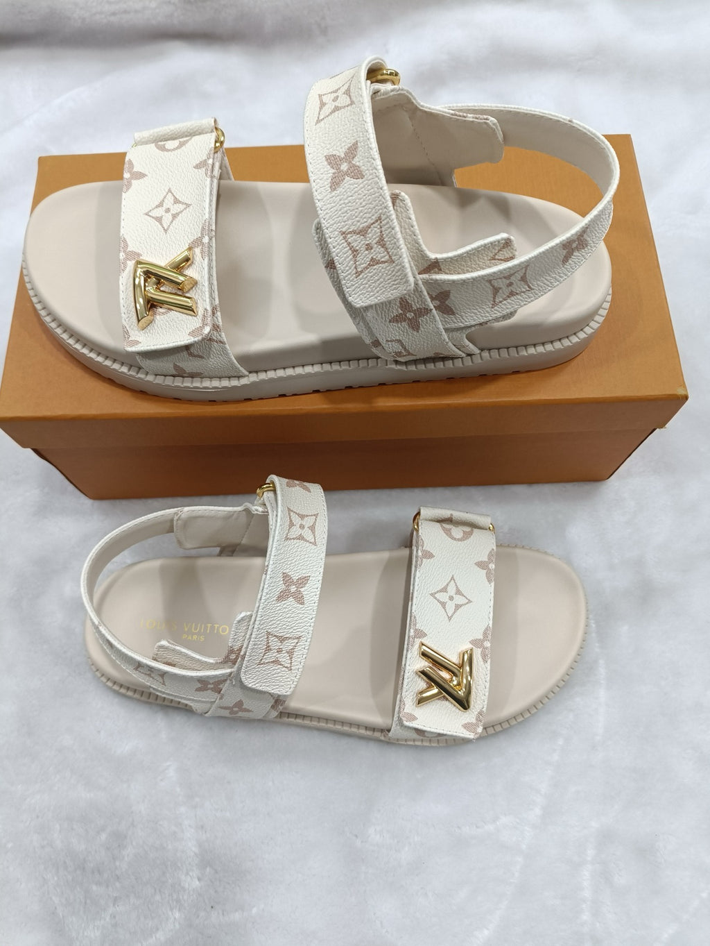 5LE211Z Popular sandals