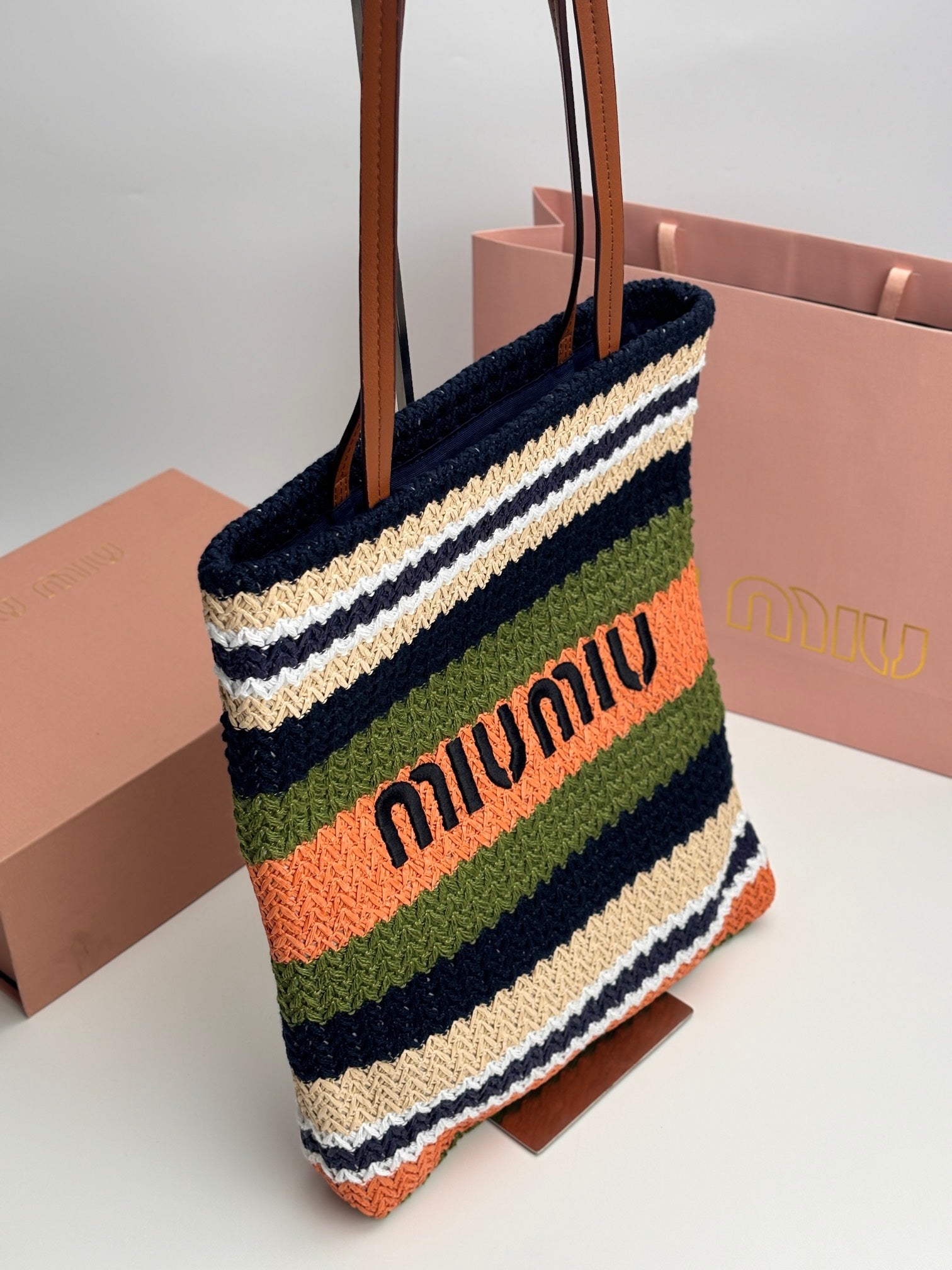 1XA77B Popular   Woven Bag