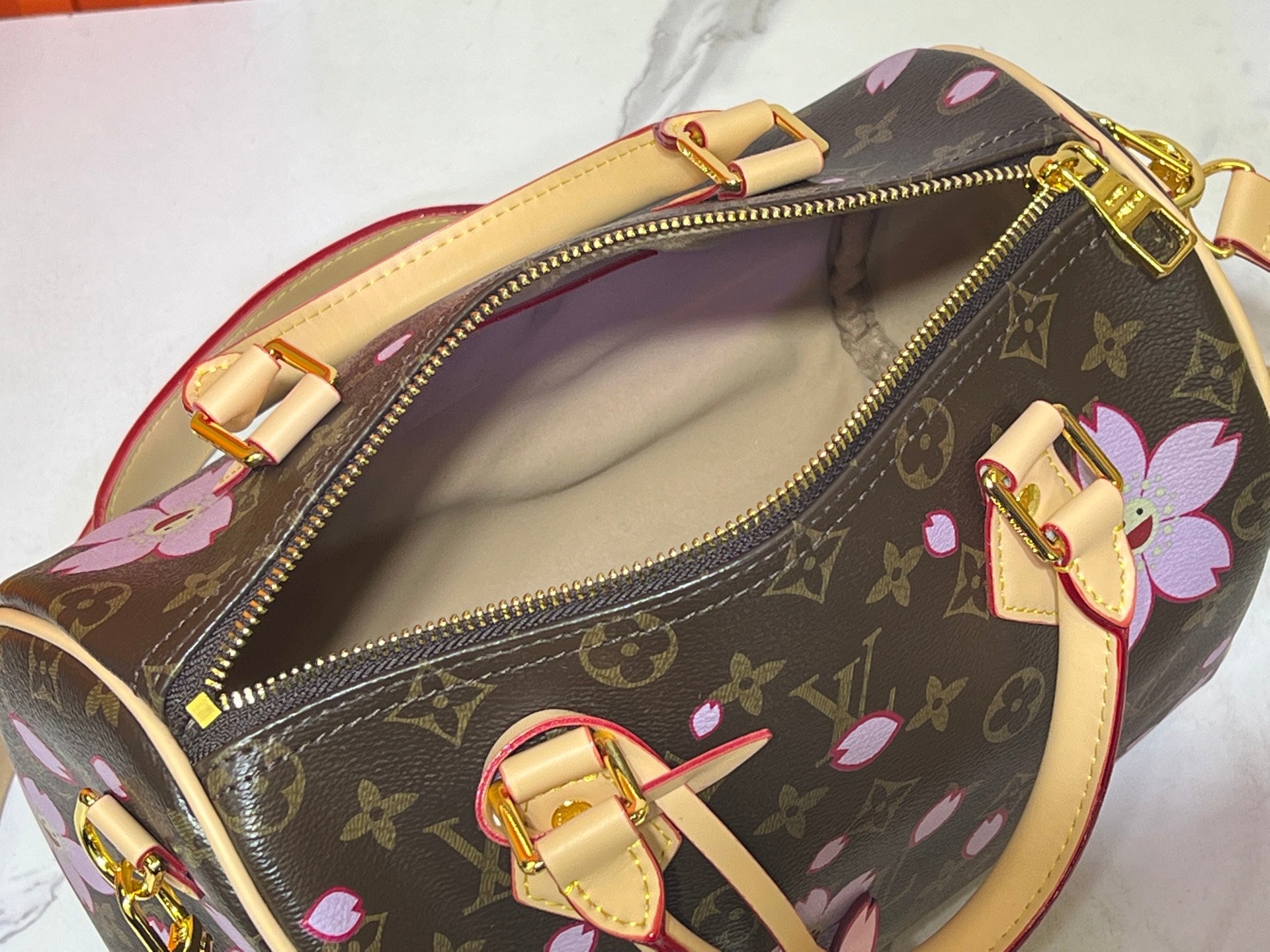 1WE91B Popular  leather bag