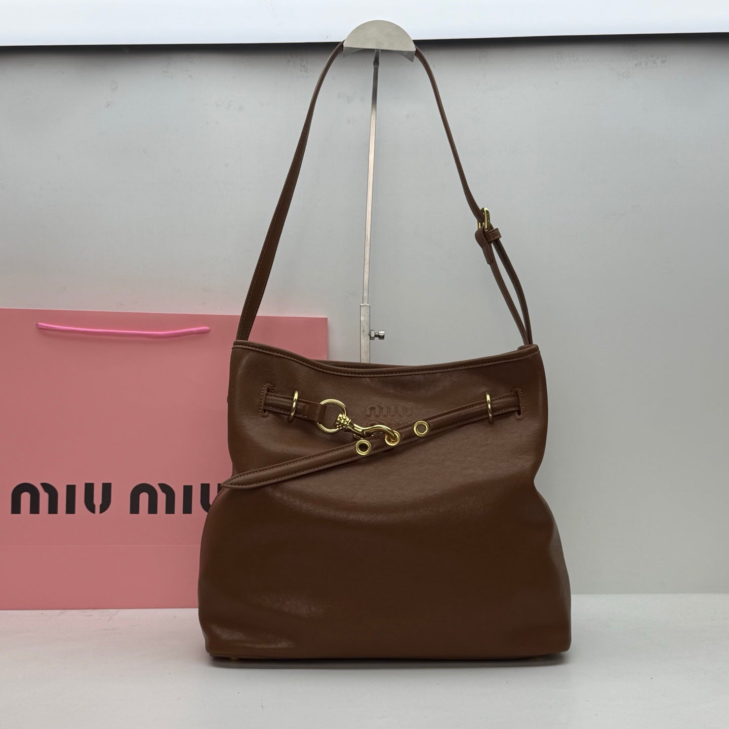 B1P46A145 Popular leather bags