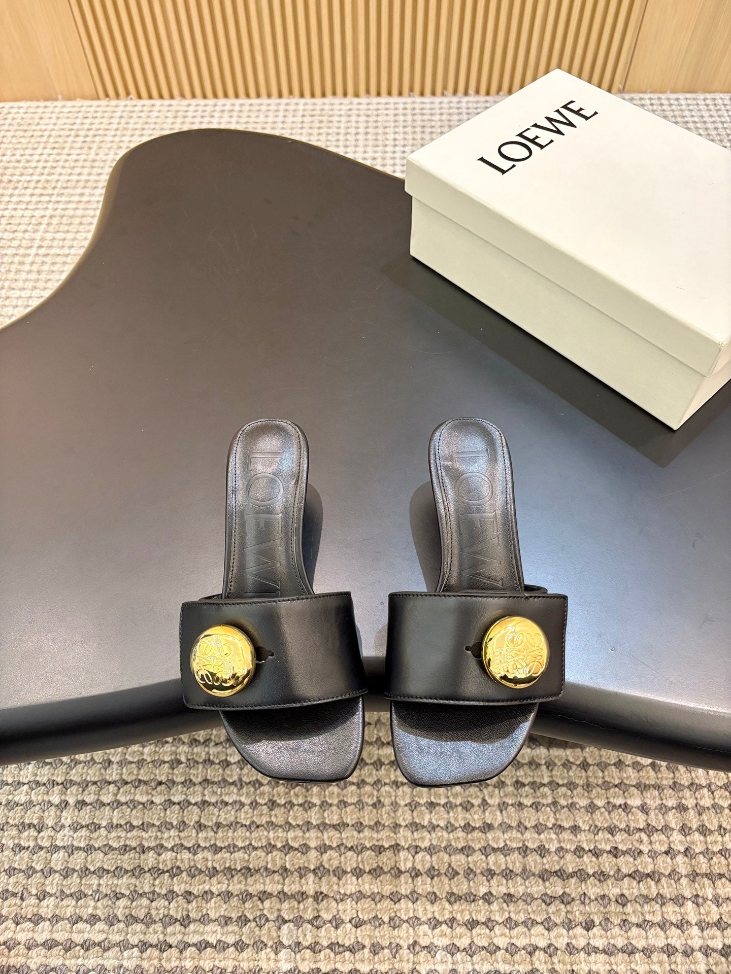 Z2X66V16 Popular high-quality leather Shoes