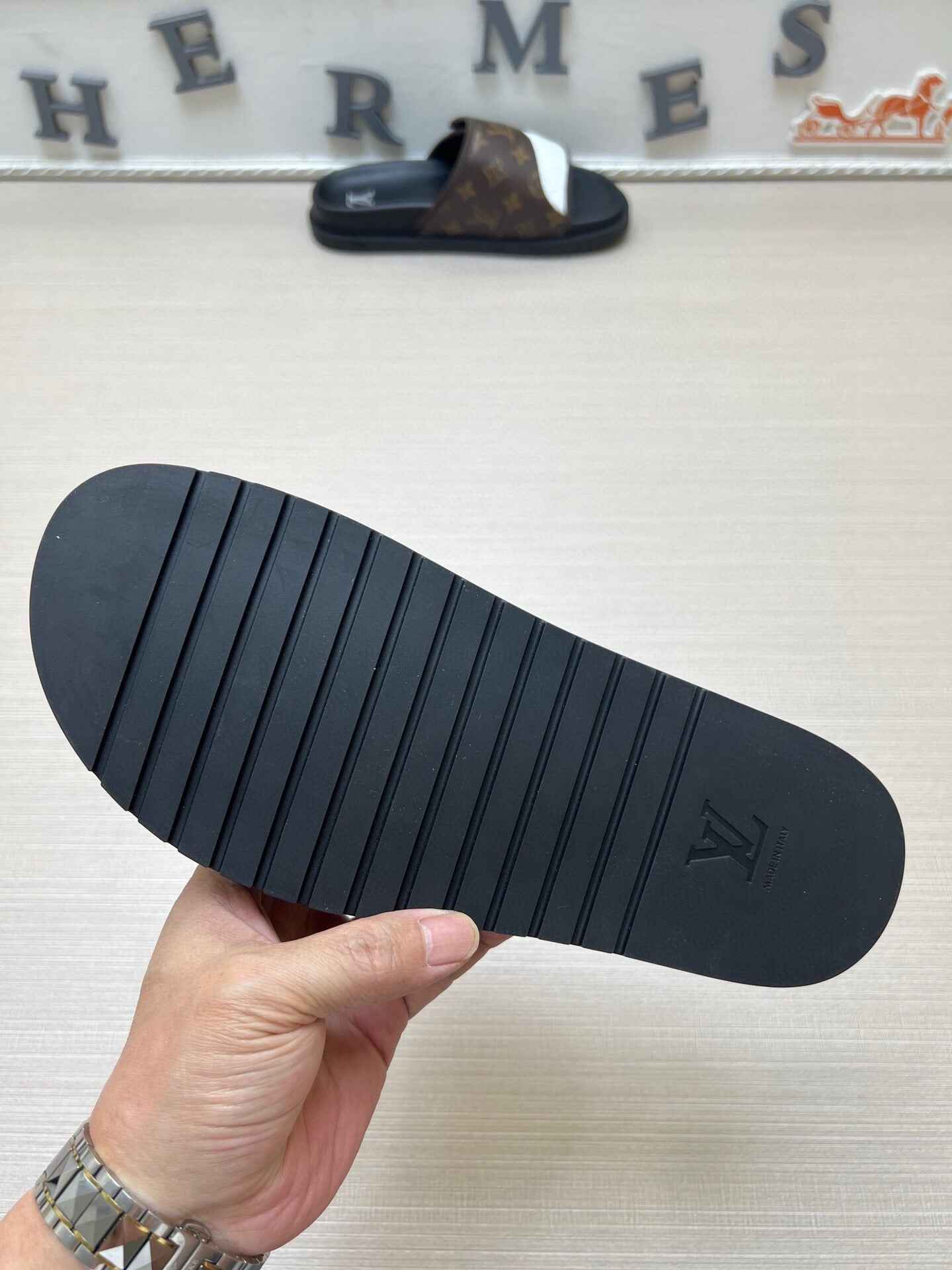 5WE250Z Popular Slippers