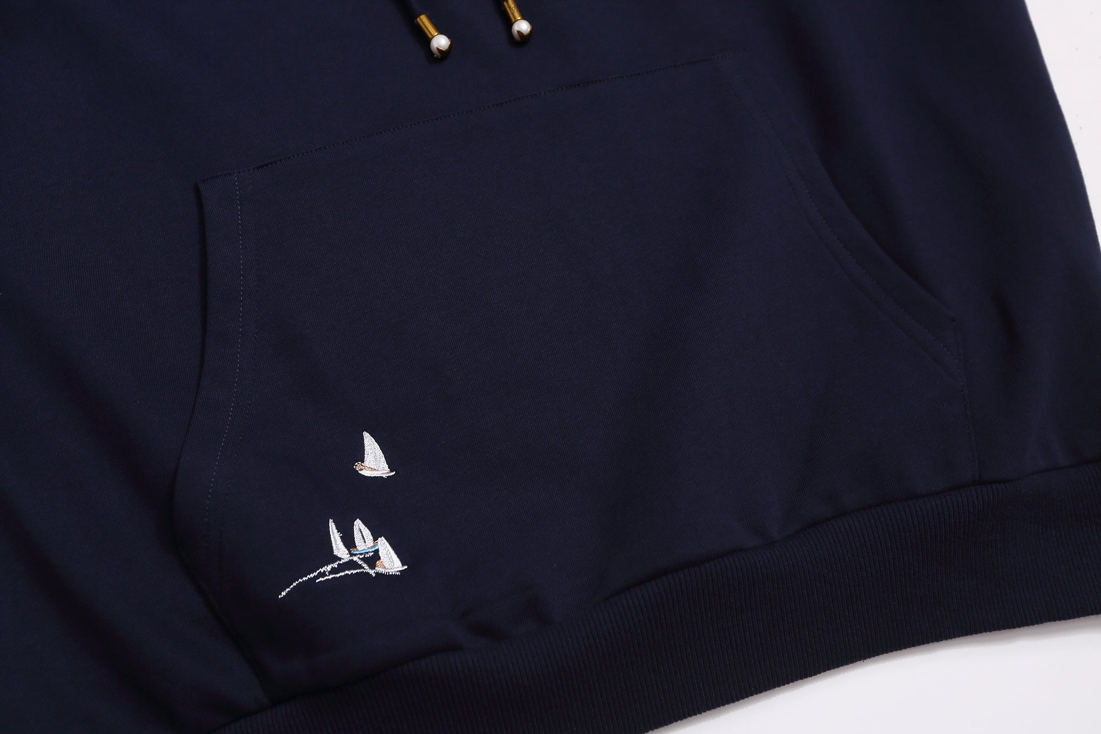 95ZE289U Popular Sweaters