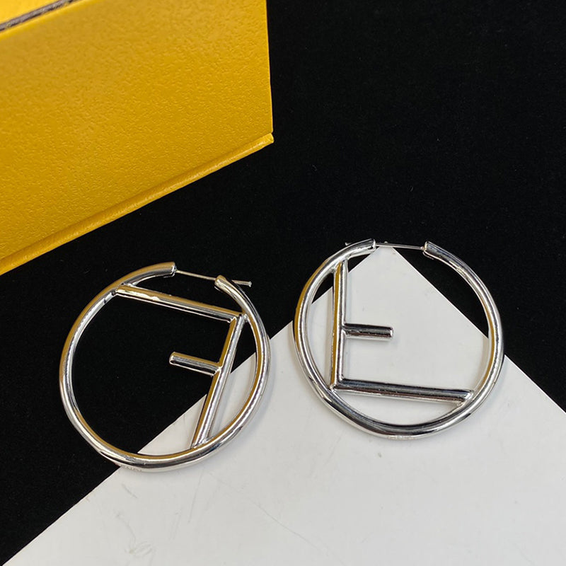 3F108E Popular   Earrings
