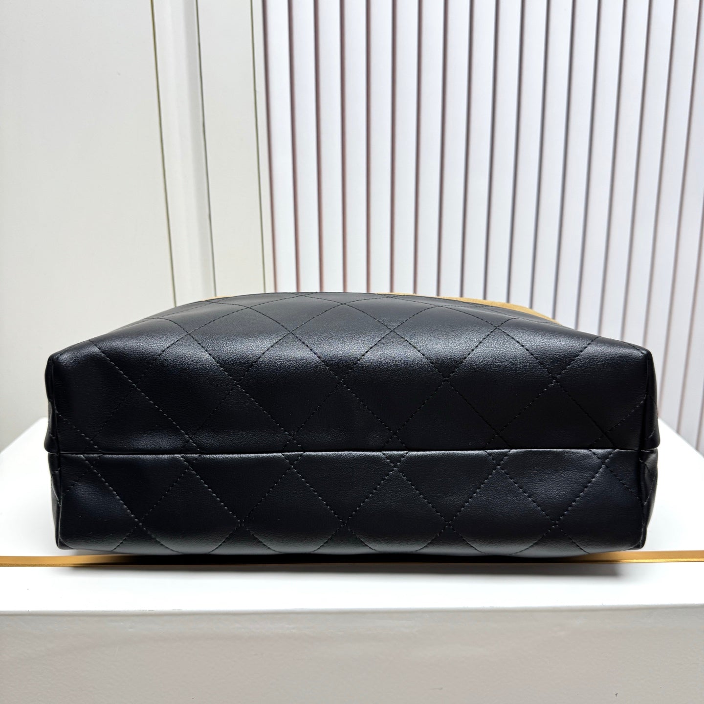 146PC17B Popular leather bag