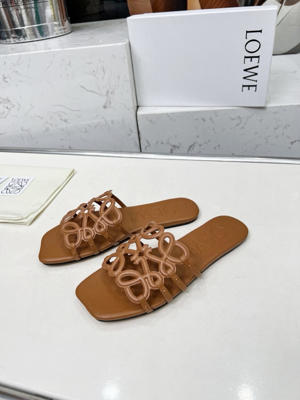 Z2X66A23 Popular high-quality leather Shoes