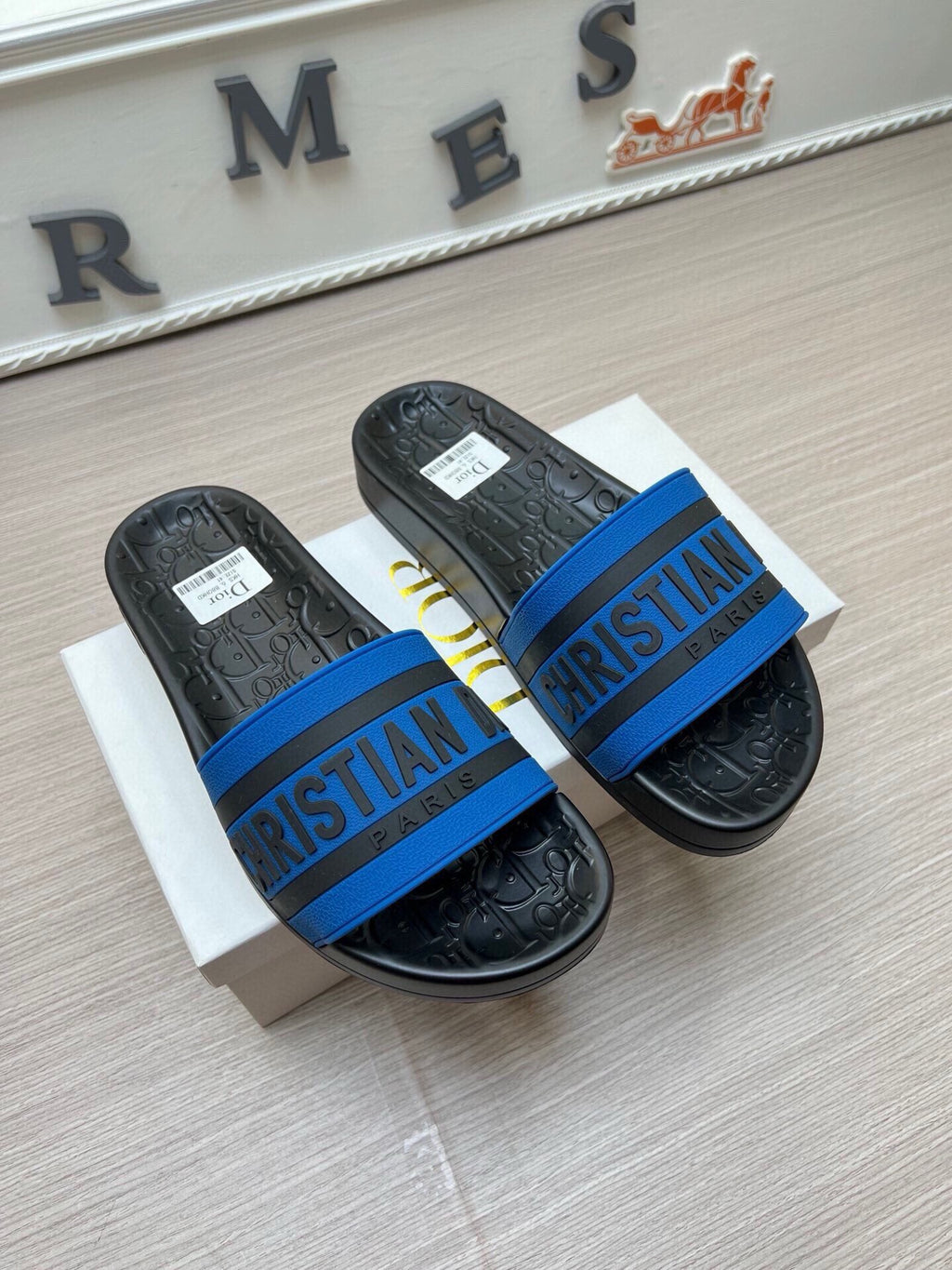 5LD212Z Popular Slippers
