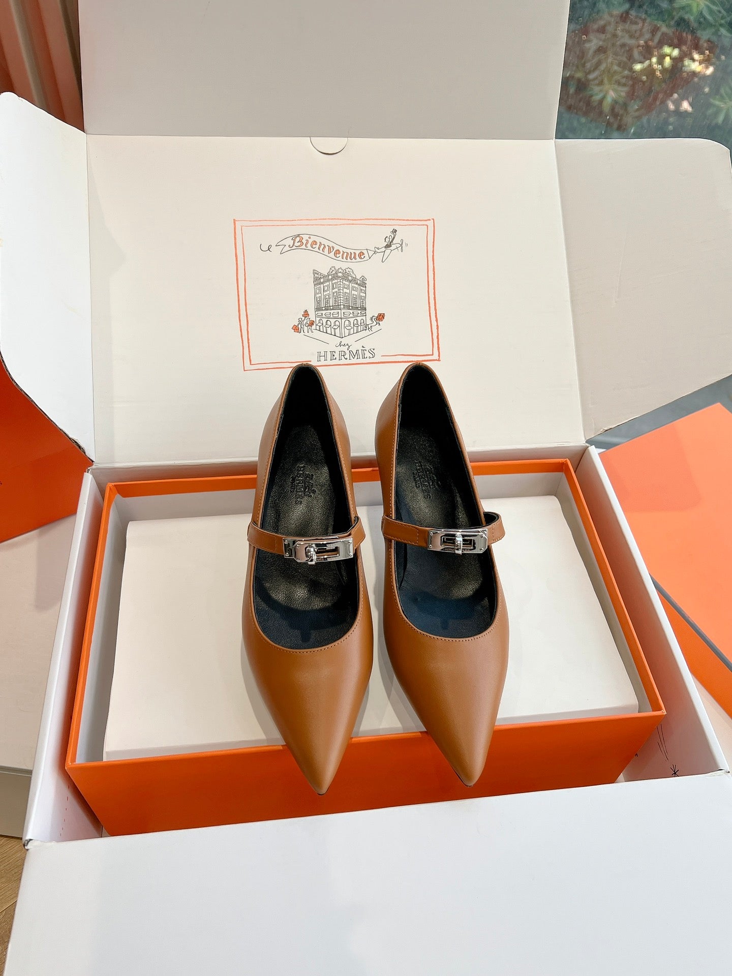 Z2N46H15 Popular high-quality leather Shoes