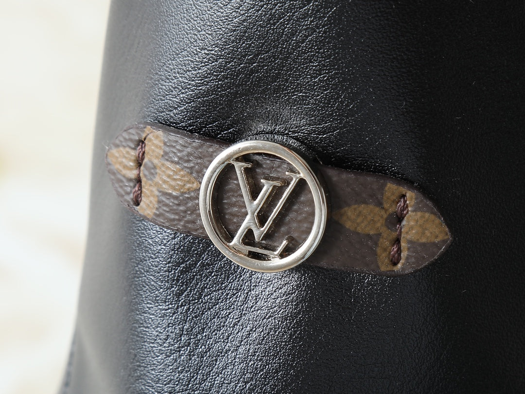146PE16B Popular leather bag