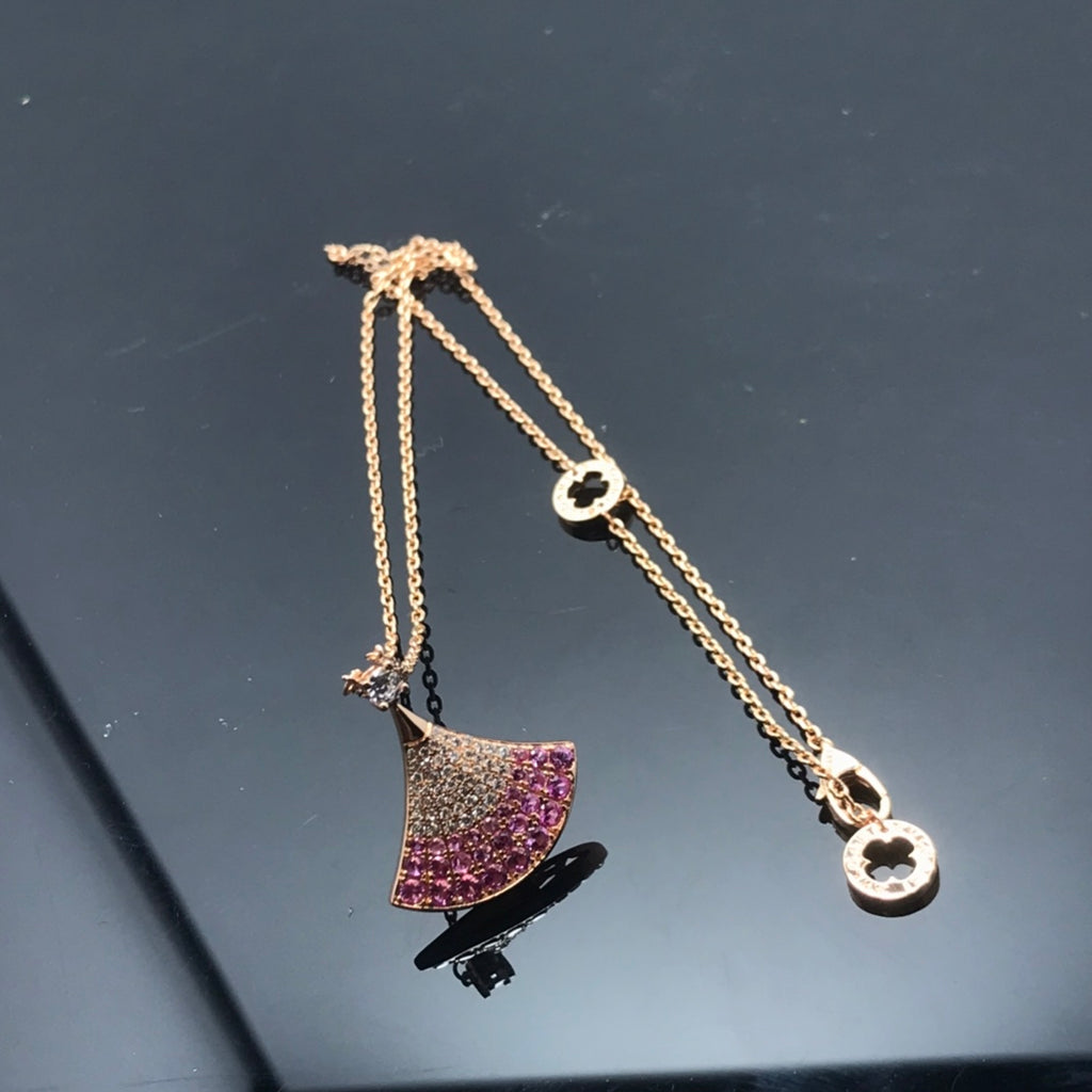 55QS212X Popular Necklace