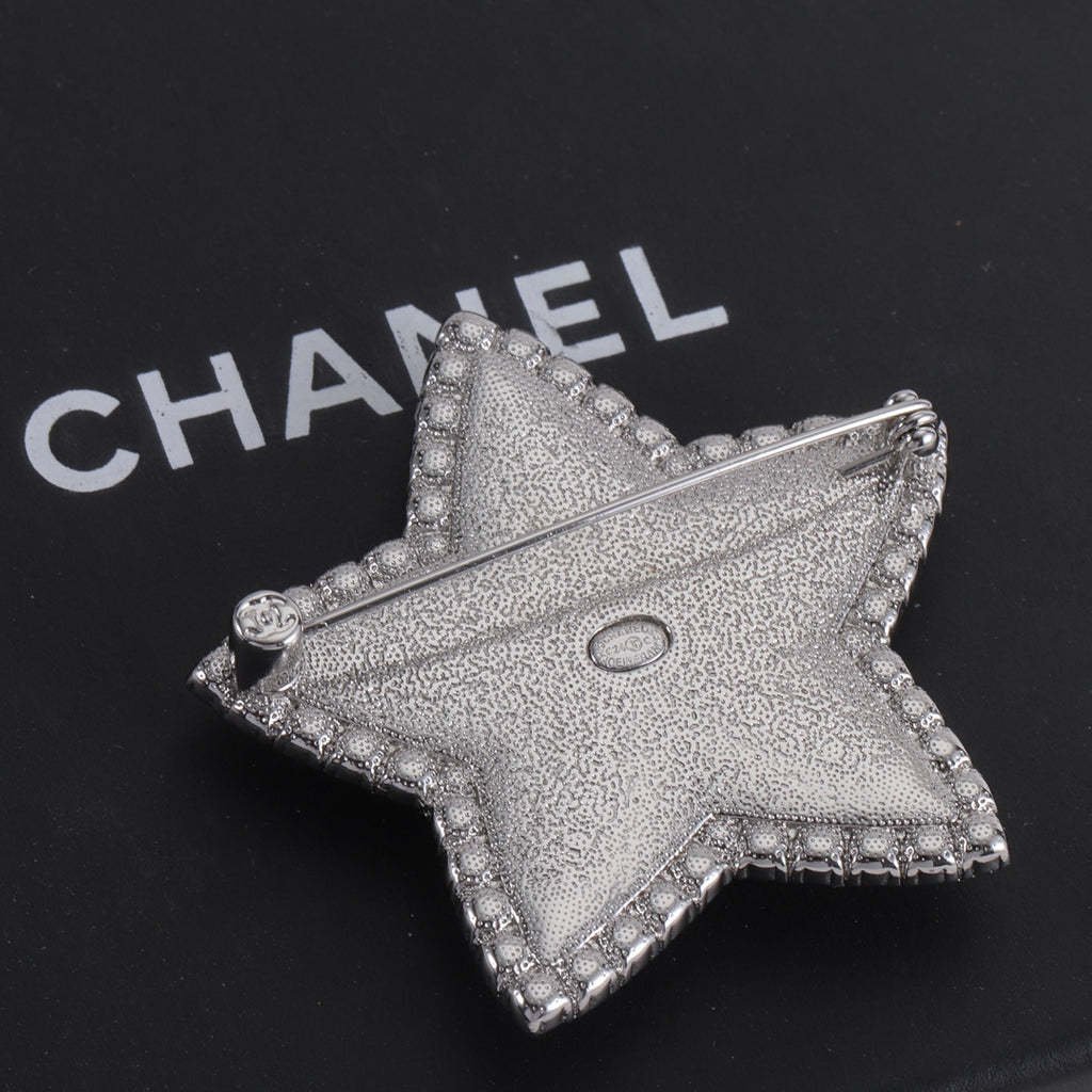 14C1082X    Popular  Brooch