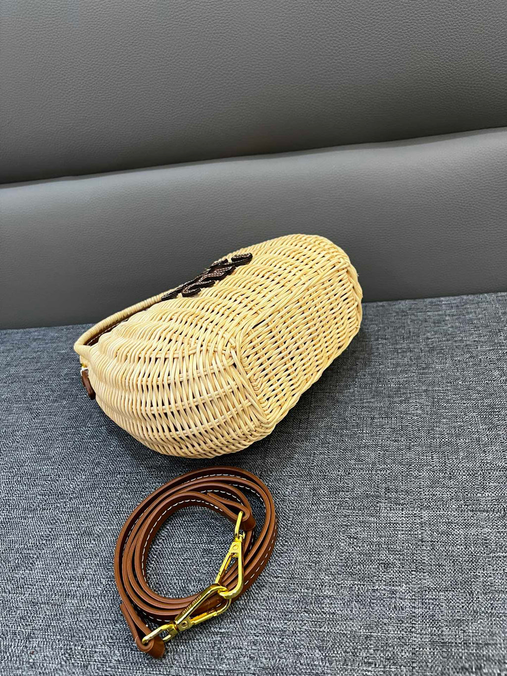 B1P46A119 Popular woven bag