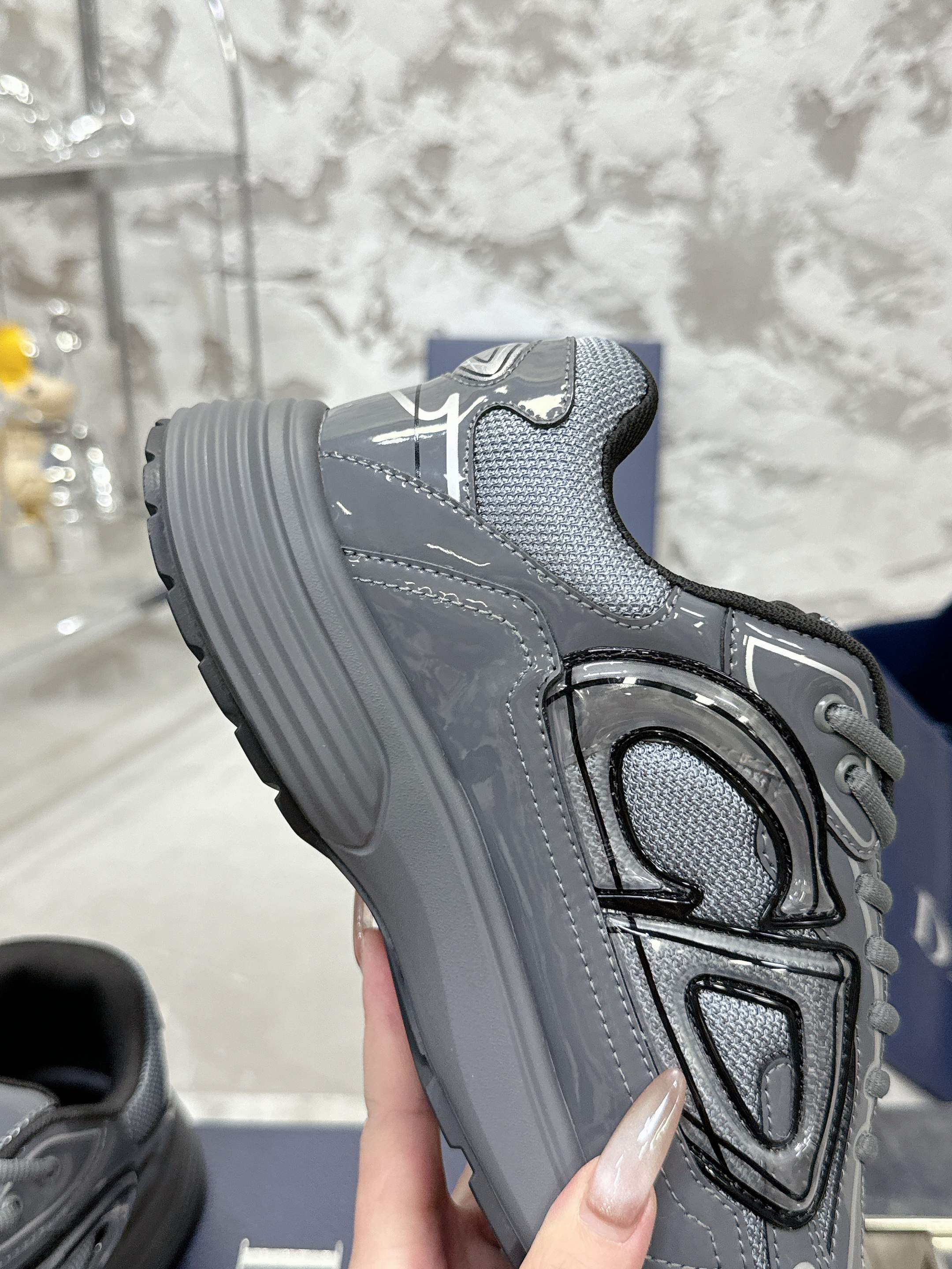245RD2Z Popular high-quality shoes