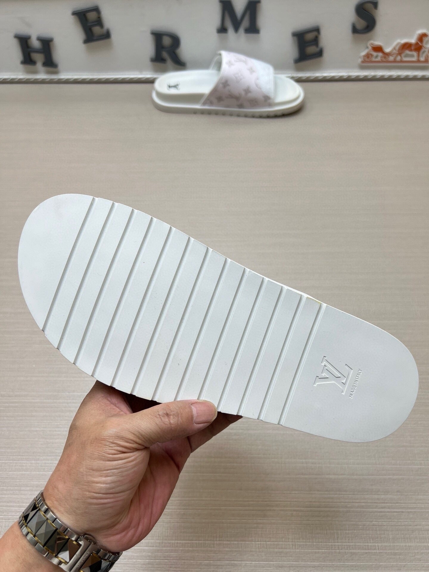 5WE250Z Popular Slippers