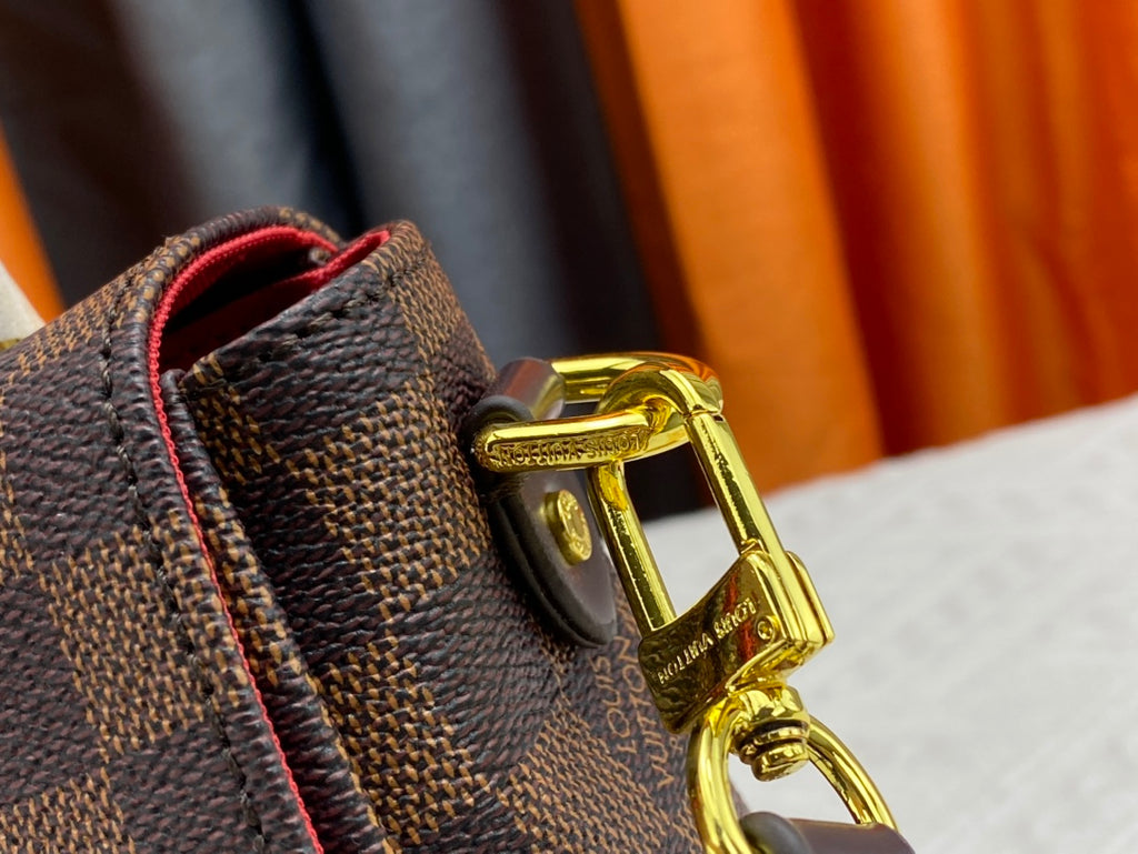 1WE2B Popular leather Bags