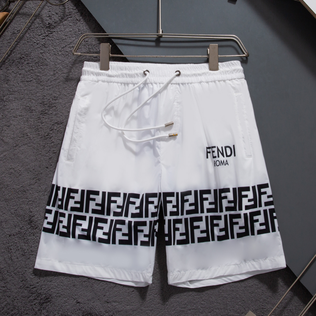 136NF25U Popular shorts