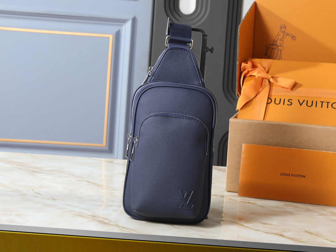 146PE24B Popular leather bag