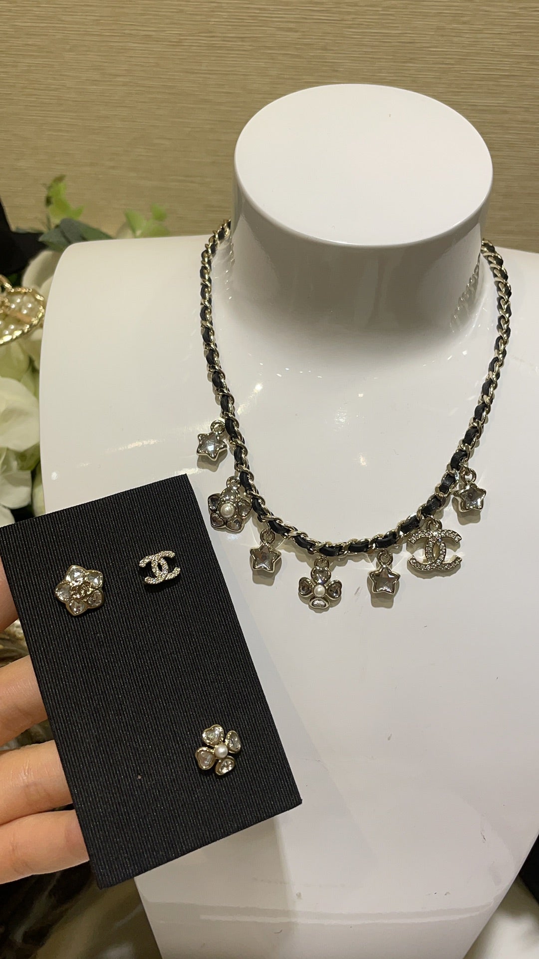 55QC200X Popular Necklace.Bracelet