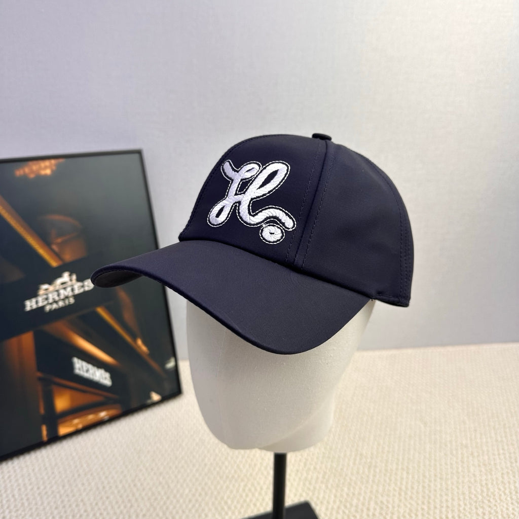 16XH17M Popular hats