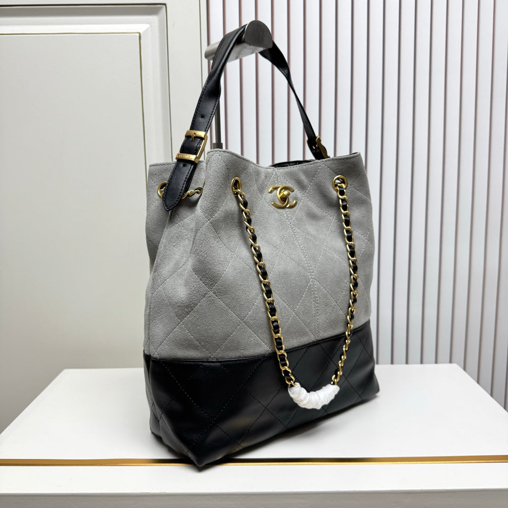 146PC19B Popular leather bag