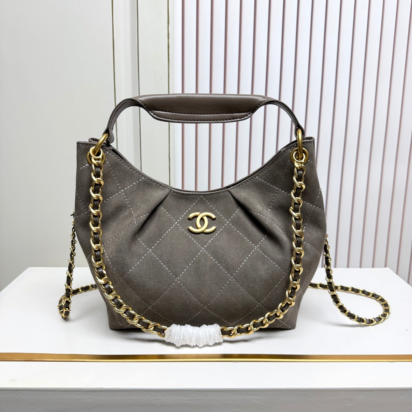 146PC7B Popular leather bag