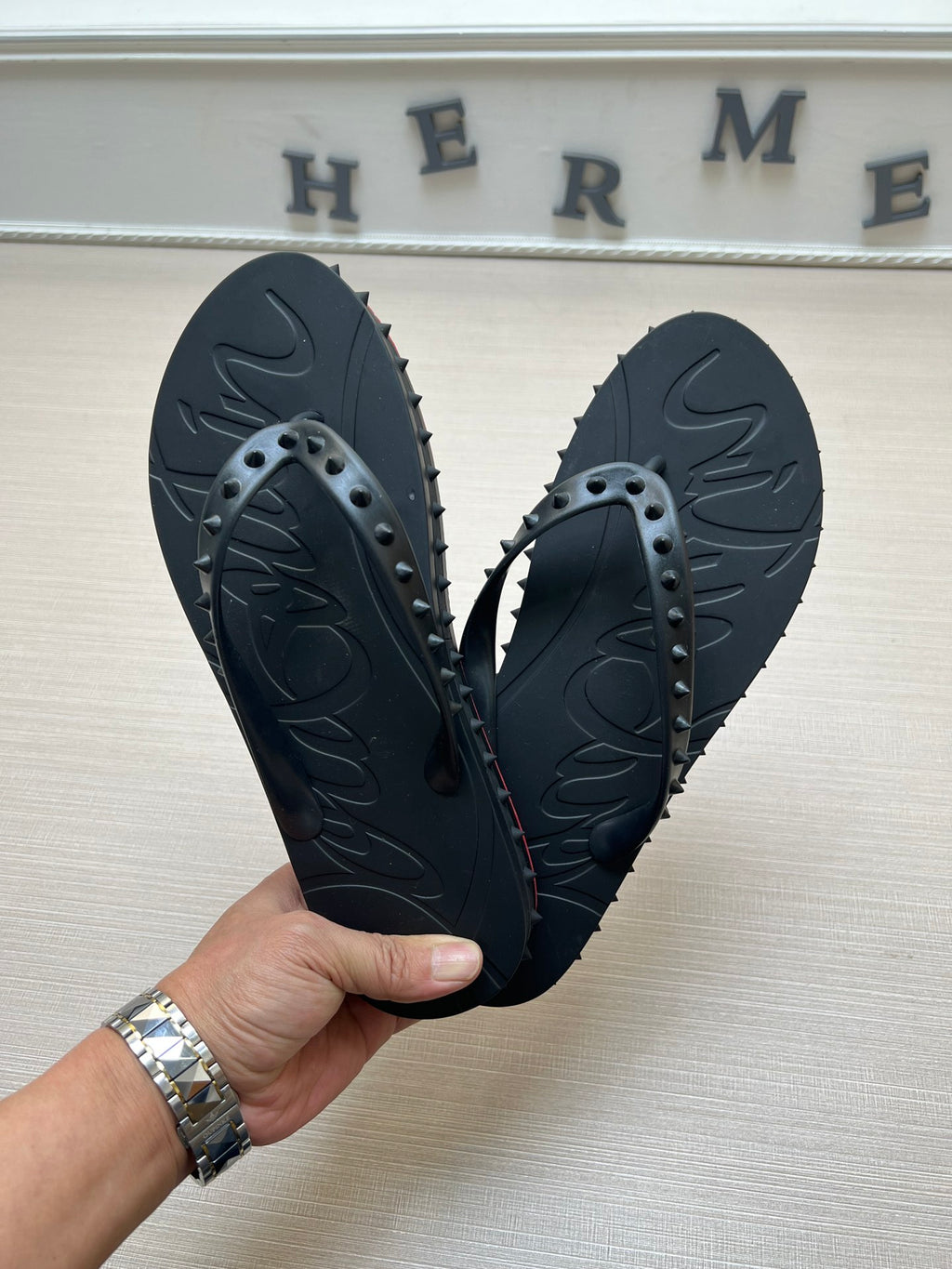 54A106Z Popular slippers