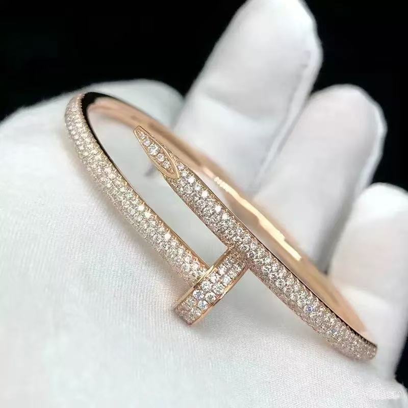 P65XK1K  Popular high quality bracelet)