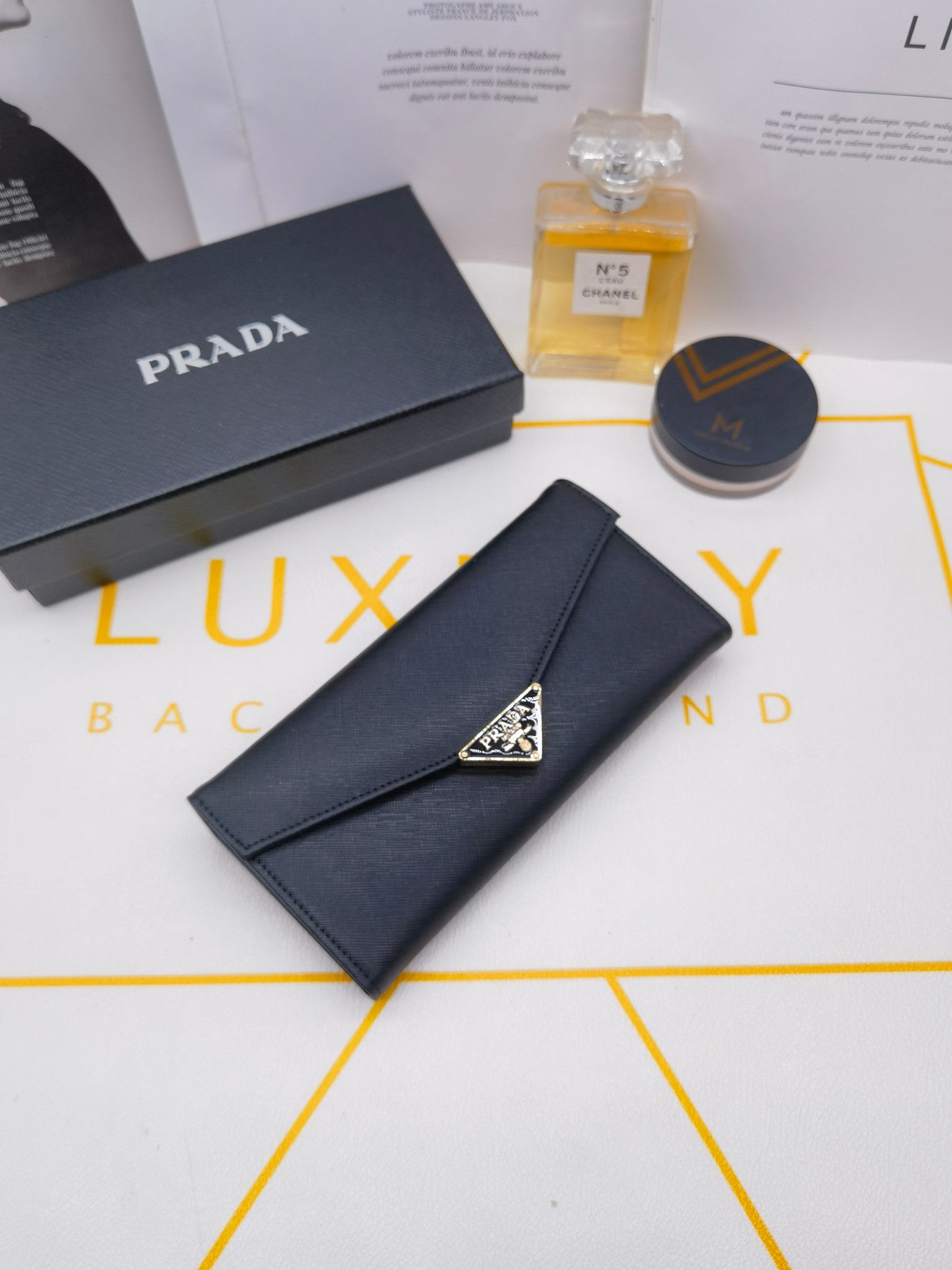 15RP87B  Popular  leather  bag