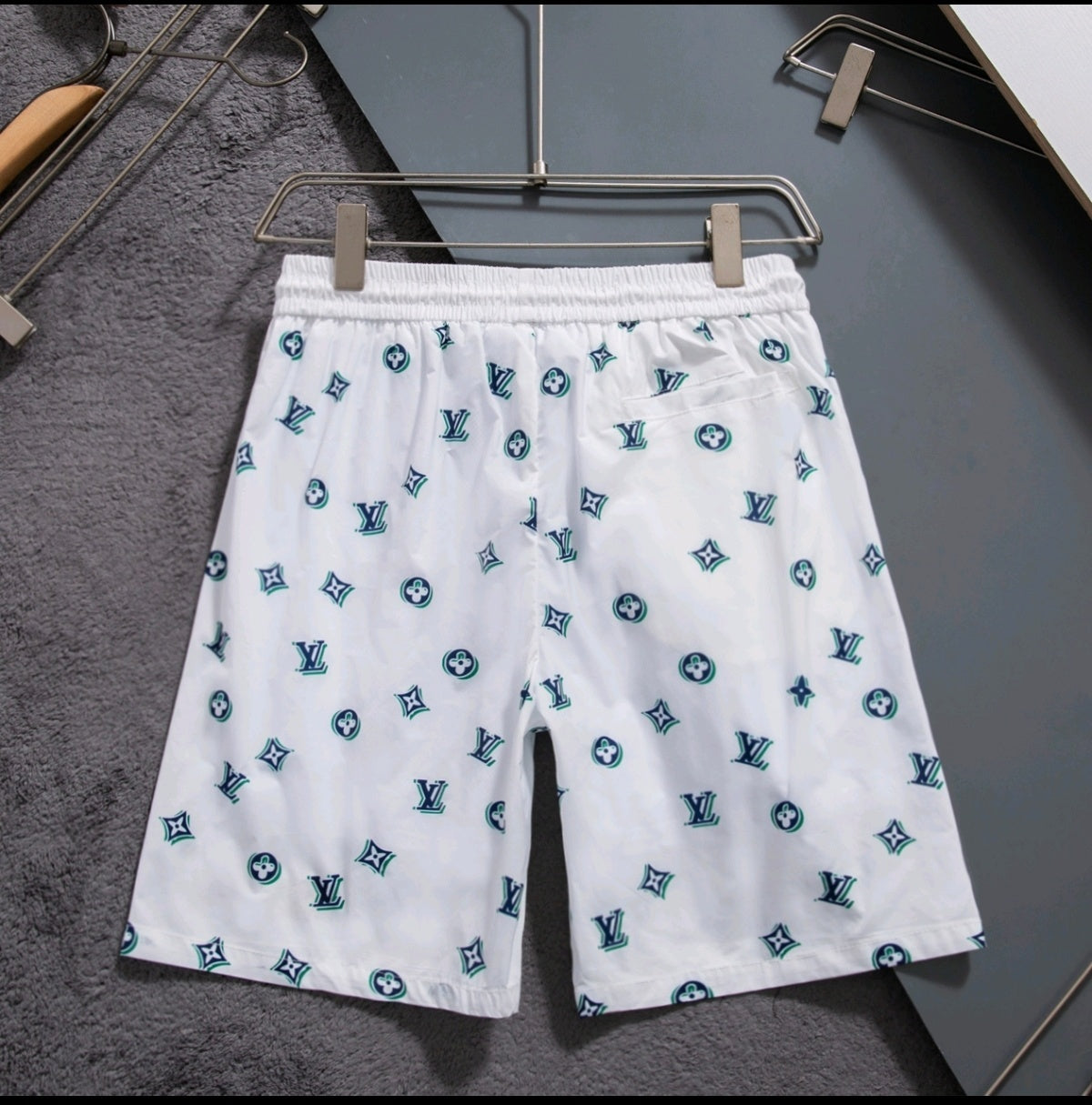 136NE21U Popular shorts