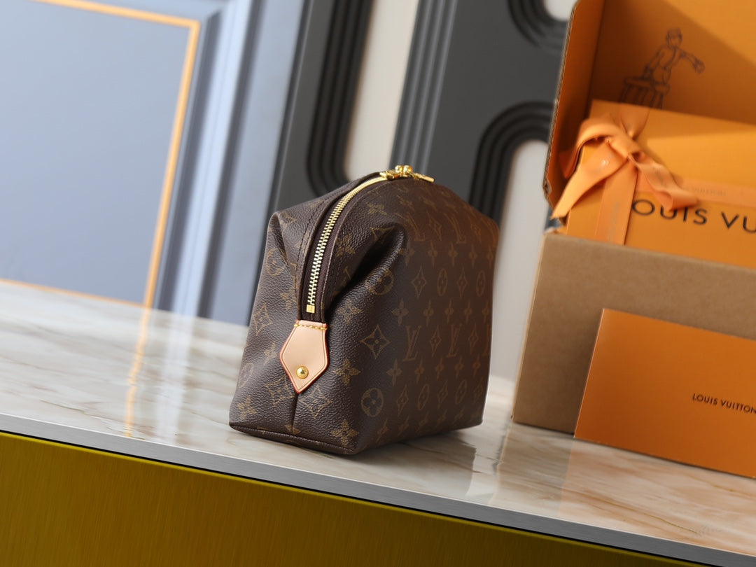 146PE112B Popular leather bag