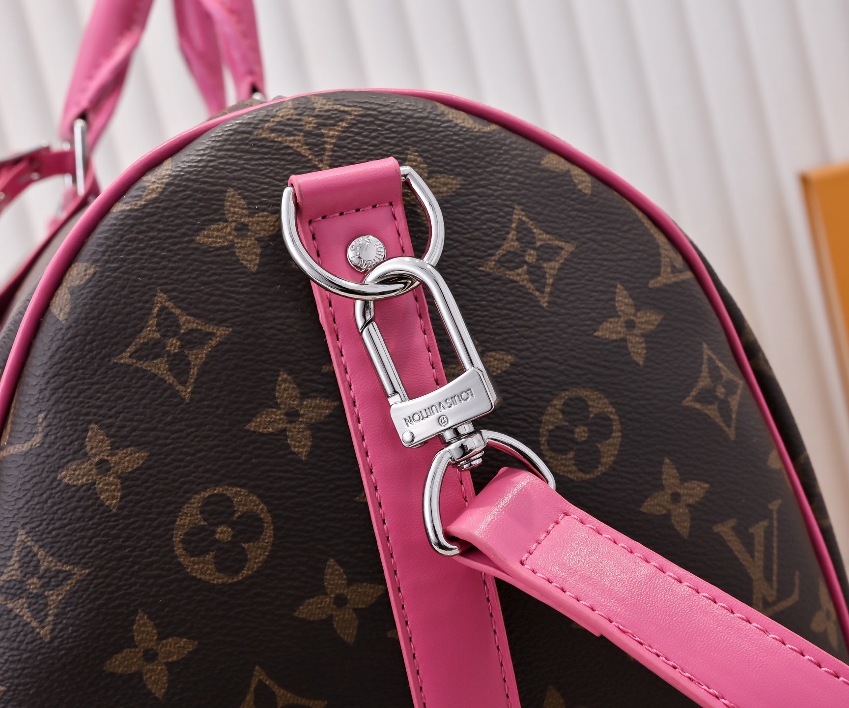 165NE89B Popular   leather luggage bags